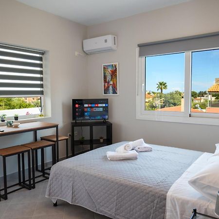 Airport Palmtree Apartments - 15Min From Airport 아르테미다 외부 사진