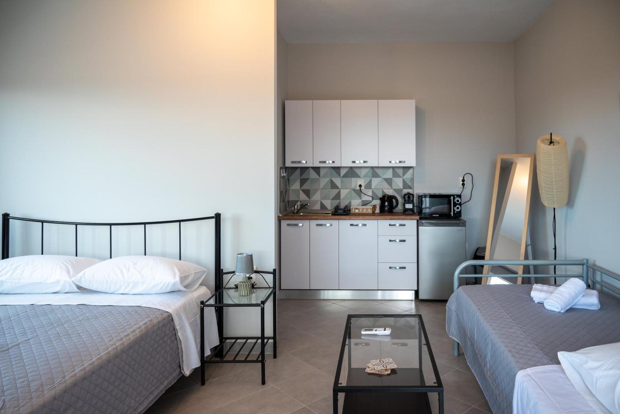 Airport Palmtree Apartments - 15Min From Airport 아르테미다 외부 사진